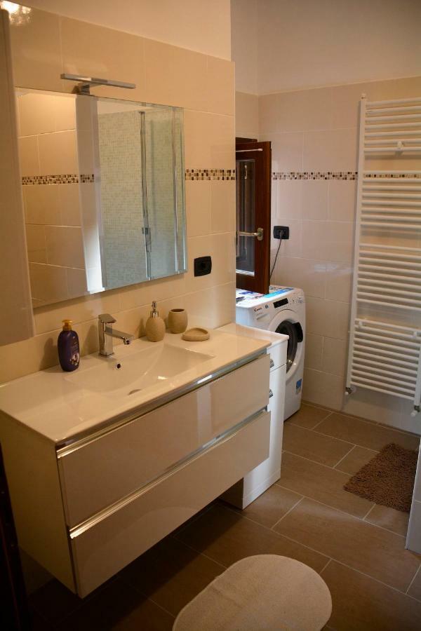 Dream Apartment Toscolano Maderno Bagian luar foto