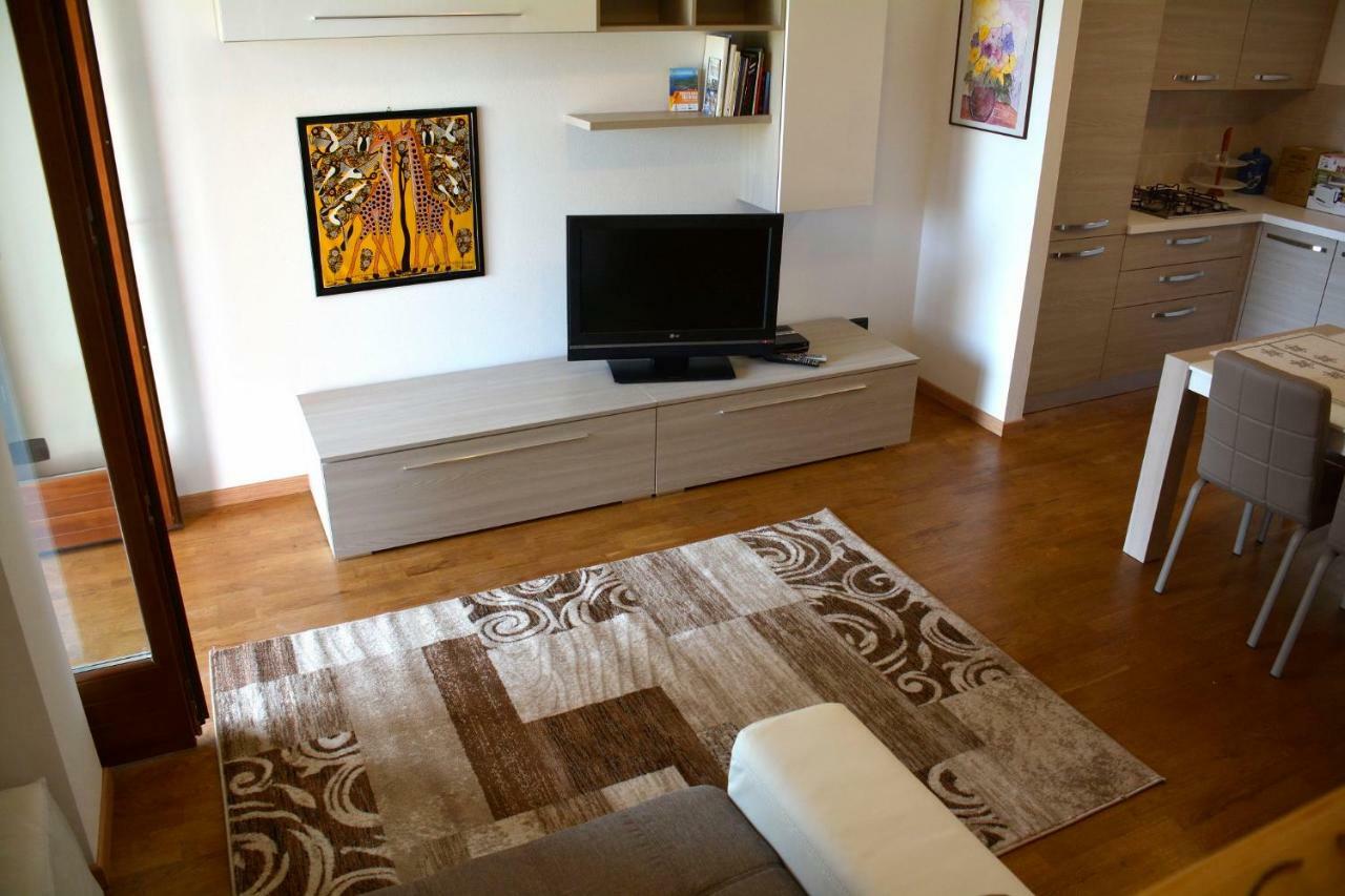 Dream Apartment Toscolano Maderno Bagian luar foto