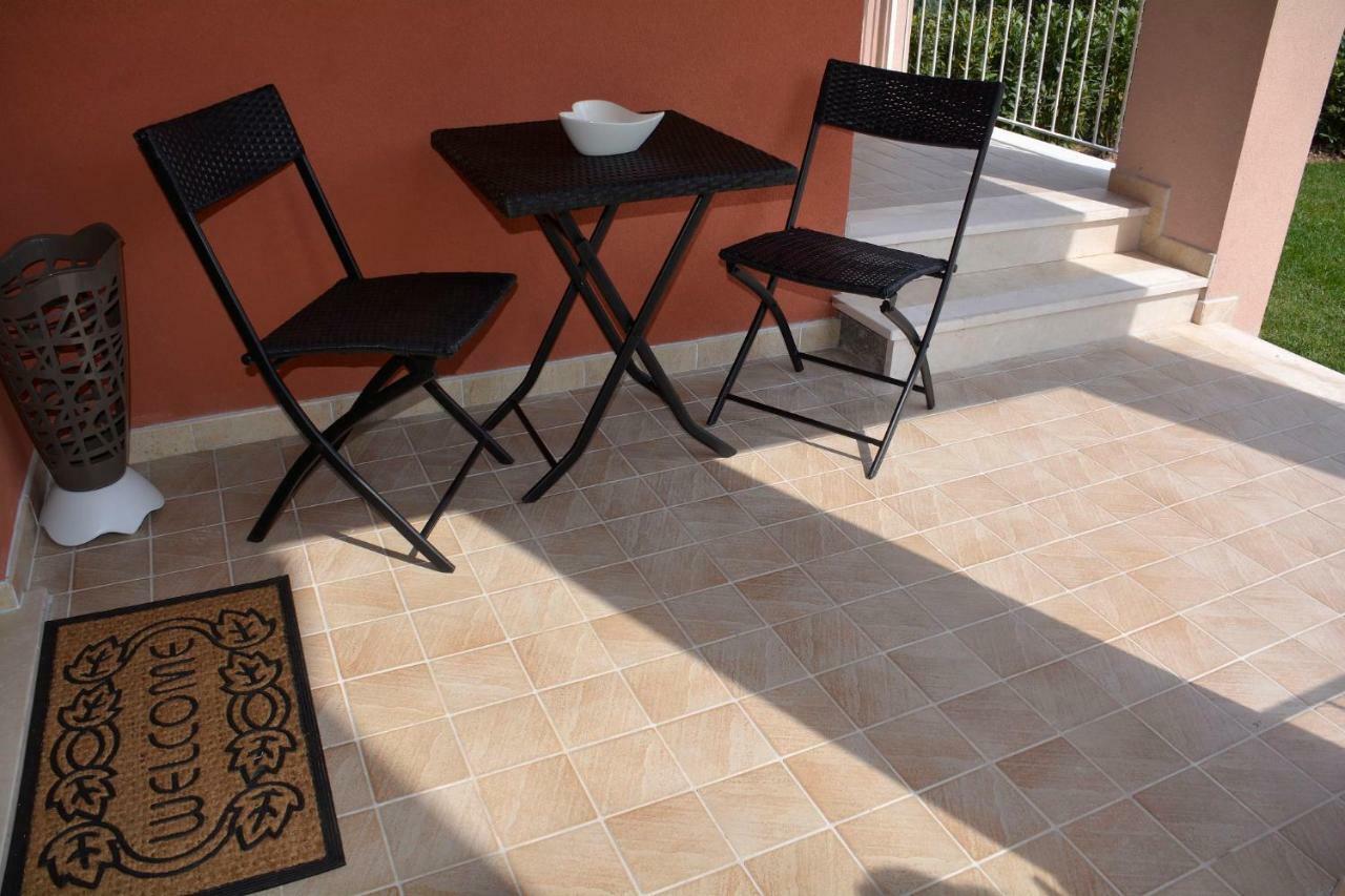 Dream Apartment Toscolano Maderno Bagian luar foto